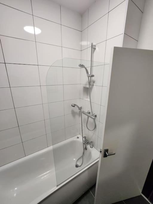 Nice Cosy Flat. Walking Distance To City Nottingham Bagian luar foto